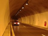 Възстановено е движението в дясната лента на първи тунел на АМ "Люлин" в посока Перник