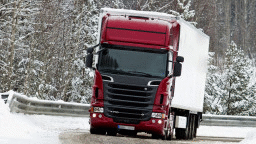 Утре и в събота се ограничава движението на МПС над 12 т от 30-ти до 47-ми км на АМ „Хемус“ в посока Варна. В неделя от 60-ти до 52-ри км за пътуващите към София