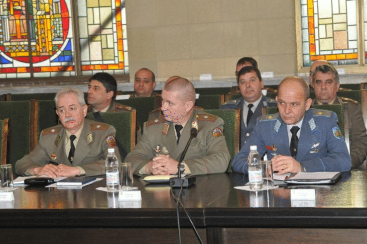Анализ на подготовката на военните формирования през 2012 г. се проведe в командването на Сухопътните войски