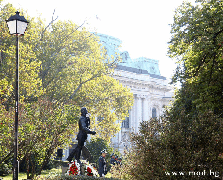 Започнаха проявите за отбелязване на 104-ата годишнина от създаването на ВВС