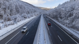 Републиканските пътища са проходими при зимни условия, на терен са 263 снегорина