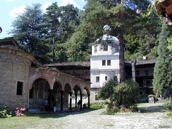 Бачковският, Троянският, Кремиковският, Килифаревският и Плаковският манастир ще бъдат обновени с европейски средства