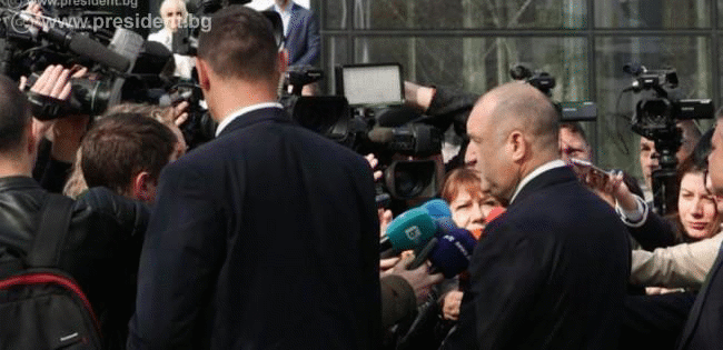 Президентът Румен Радев: Много по-съществено от връчването на първия мандат за съставяне на правителство е държавническото отношение на партиите към проблемите на страната
