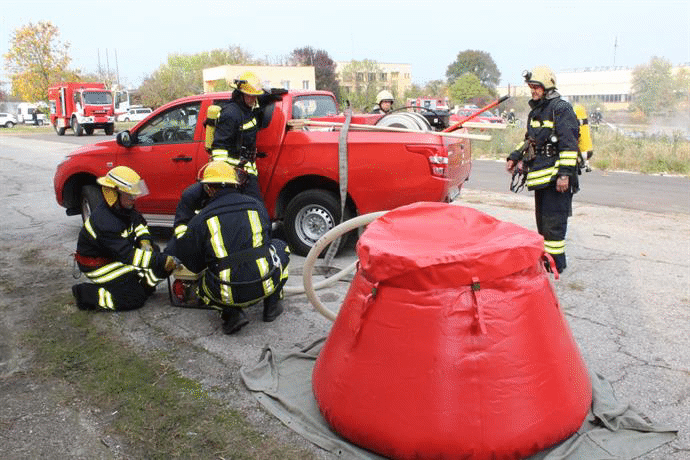 Нова екипировка и техника демонстрираха пожарникарите в Хасково