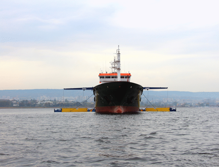 Морският спасителен център във Варна координира спасителна операция на товарен кораб в Черно море