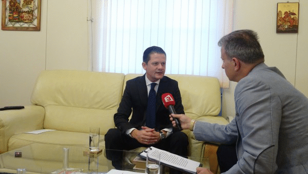 Димитър Маргаритов: „Комисията за защита на потребителите проверява търговците на зимни гуми и фарове за мъгла”