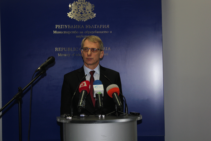Изявление На Министъра На Образованието И Науката Проф. Николай Денков По Повод Писмо На Ек За Проблеми В Оп „Наука И Образование За Интелигентен Растеж“