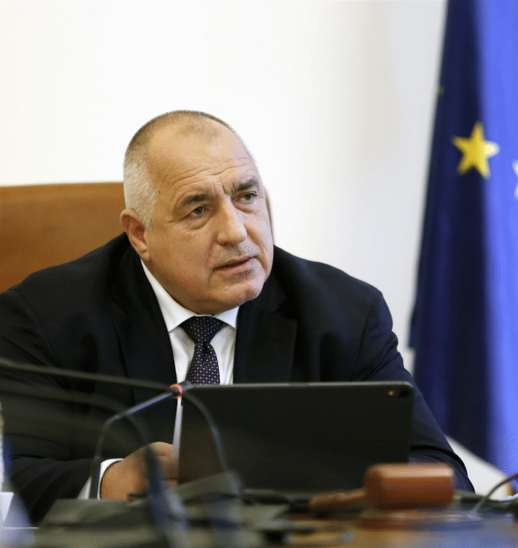 Премиерът Борисов: Благодарение на битката ни с контрабандата в бюджета влизат повече средства и можем да осигурим подкрепа за хората на първа линия, безплатни лекарства и безплатно ваксиниране