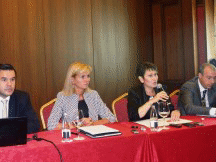 Зам.-министър Везиева откри информационен ден за представяне на условията за кандидатстване по НИФ