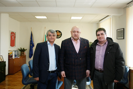 Красен Кралев подкрепи инициативата за скулптура на Христо Стоичков
