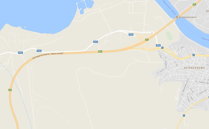 Временно движението е в една лента в посока Бургас при км 1 на АМ "Черно море"