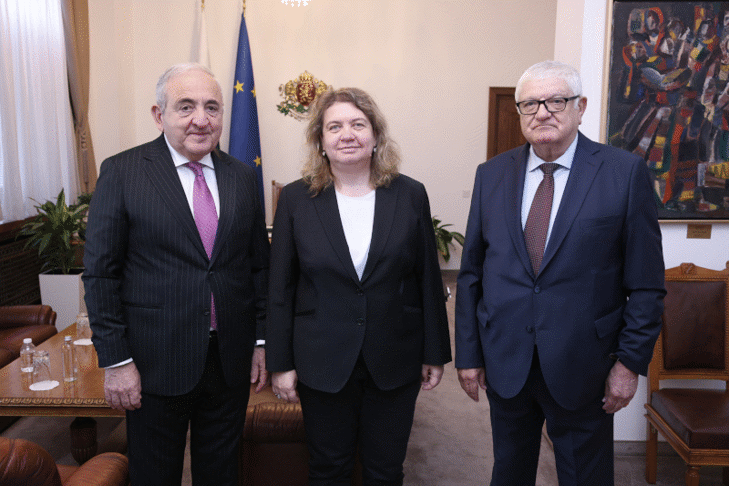 Председателят на Народното събрание Наталия Киселова се срещна с генералния секретар на ПАЧИС Асаф Хаджиев