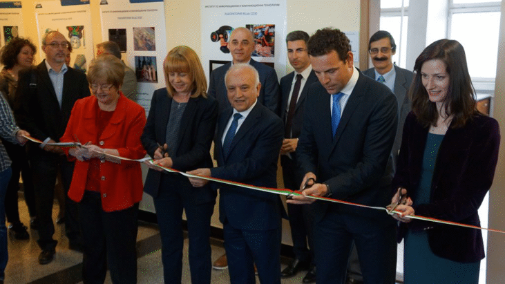 Иновационната лаборатория  RILab i2030 в подкрепа на високотехнологичната индустрия и младите учени