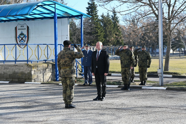 Министърът на отбраната Тодор Тагарев посети гарнизон Белене