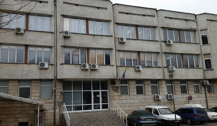 Районна прокуратура –Тетевен предаде на съд мъж, повредил полицейски автомобил