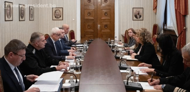 Президентът Илияна Йотова проведе консултативна среща във връзка с конфликта в Близкия изток