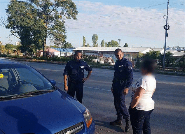 Двама младши инспектори от РУ-Димитровград оказаха помощ на жена, изпаднала в беда