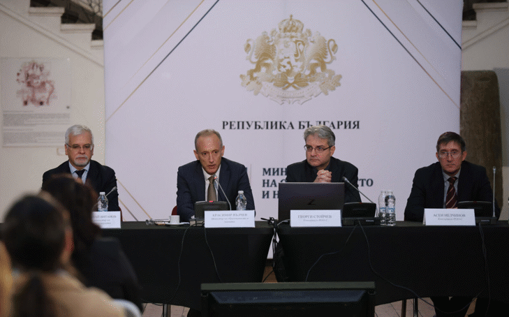 След Мерките На Правителството: Повече Студенти Учат За Медицински Сестри, Инженери, Физици И Химици