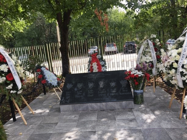 Поклон пред паметта на шестима полицаи и пожарникари, загинали при изпълнение на служебните си задължения