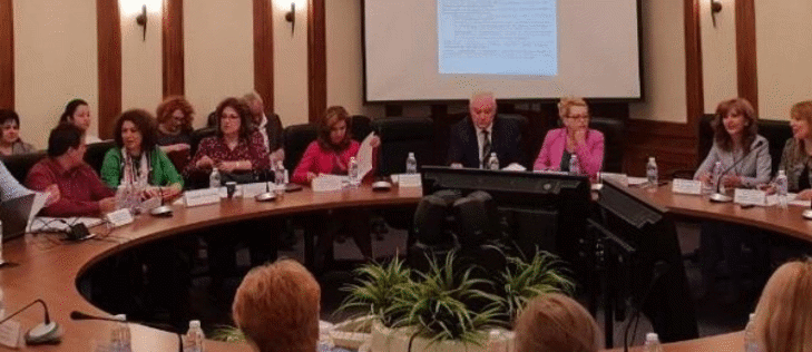 Подготвят се нови указания за осиновяване на деца