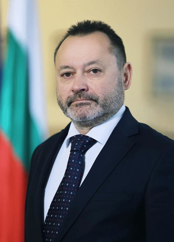 Министър Николай Найденов ще даде брифинг