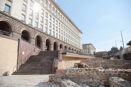 МС предостави на Столична община античния културно-комуникационен комплекс „Сердика“