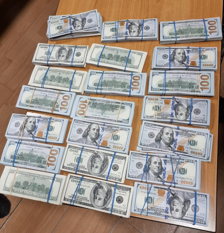 Недекларирани 200 000 долара откриха митническите служители на МП Лесово