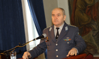 МО