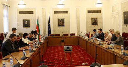 Народни представители от Комисията по труда и социалната политика се срещнаха с делегация на Комисията по труда и социалните въпроси в Германския Бундестаг