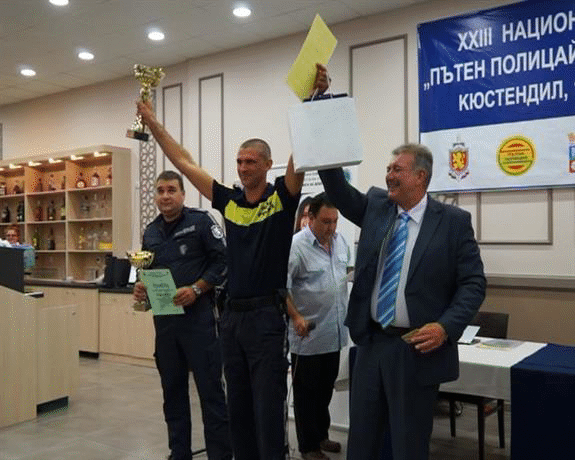 Приключи ХХIII национален конкурс „Пътен полицай на годината 2015“