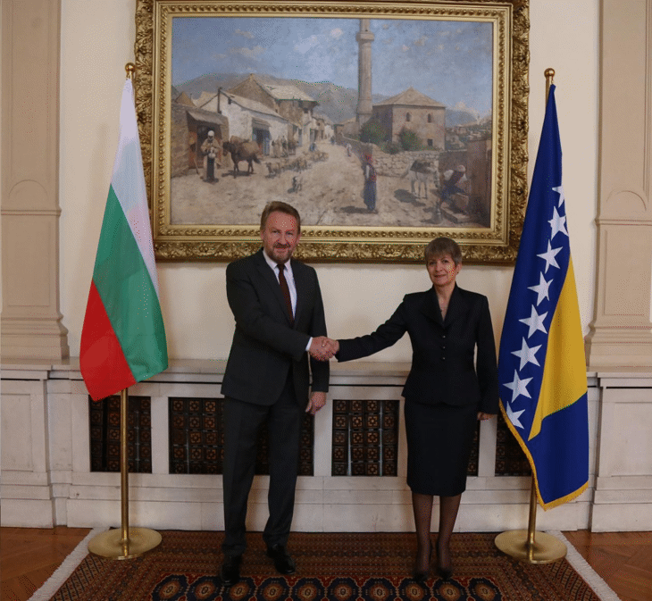 Посланик Августина Цветкова връчи акредитивните си писма на председателстващия Председателството на Босна и Херцеговина