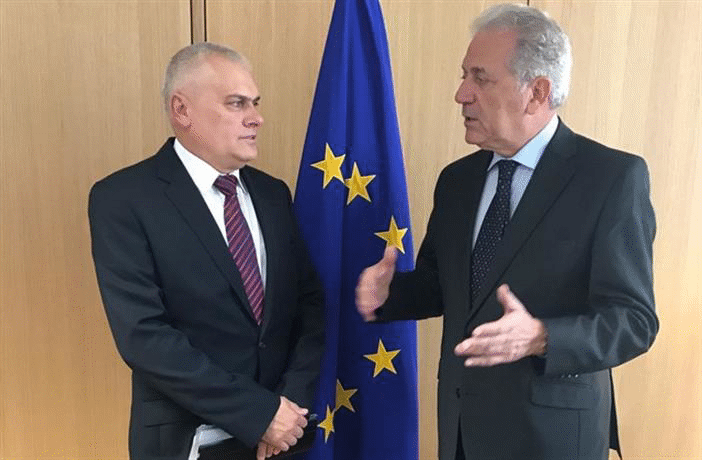 Министър Валентин Радев проведе среща с европейския комисар по миграция, вътрешни работи и гражданство Димитрис Аврамопулос
