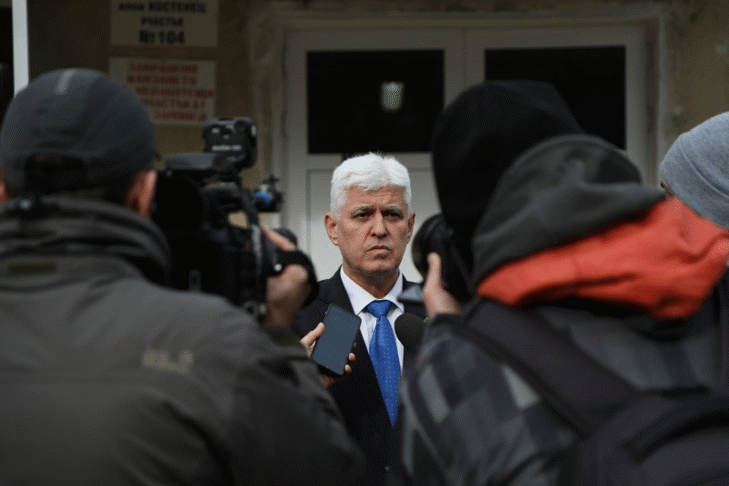 Министър Димитър Стоянов: Министерството на отбраната не е продавало самолети Су-25 повече от 10 години