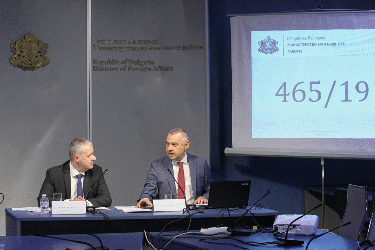 Сънародниците ни в чужбина ще гласуват в 784 секции – с 69% повече спрямо април 2021 г.