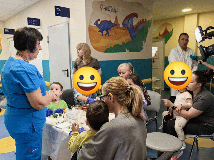 Малките пациенти боядисаха яйца на Велики четвъртък