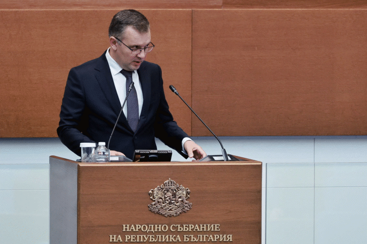 Министър Найденов: Срещу двама нотариуси по случая „Баба Алино“ се водят дисциплинарни дела, направих и трето предложение