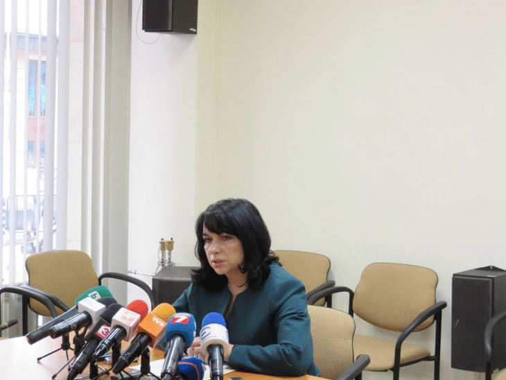 Теменужка Петкова: Само за 2014 г. българската енергетика е загубила 231 млн. лв. от ангажимента на НЕК за задължително изкупуване на електроенергия от топлоелектрически и заводски централи енергия