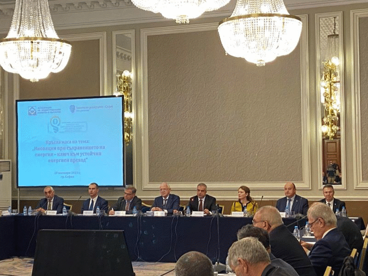 Министър Румен Радев: "Съхранението на енергия е базова част от виждането ни за развитието на енергийната система на България" Министър Румен Радев: "Съхранението на енергия е базова част от виждането ни за развитието на енергийната система на България"