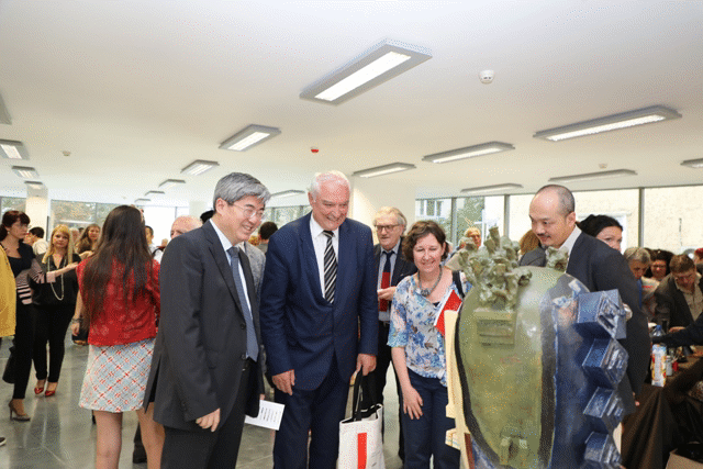 Зам.-Министър Румен Димитров Участва В Откриването На Изложбата „Еднаквост И Различност В Симбиоза”