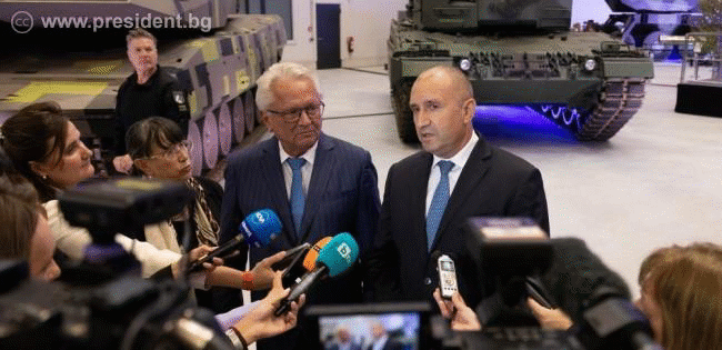 Президентът: България очаква партньорството с „Райнметал“ да води към създаване на нови работни места, модернизиране на българската отбранителна индустрия и разширяване на нейните пазари