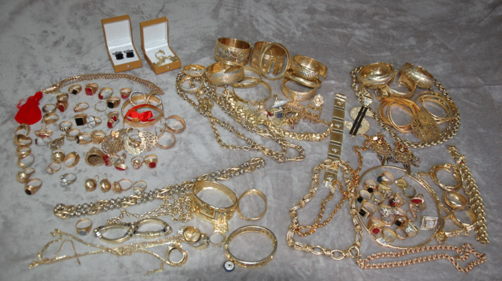 Конпи Спечели Дело За Отнемане Срещу Трафикант На Проститутки За Германия