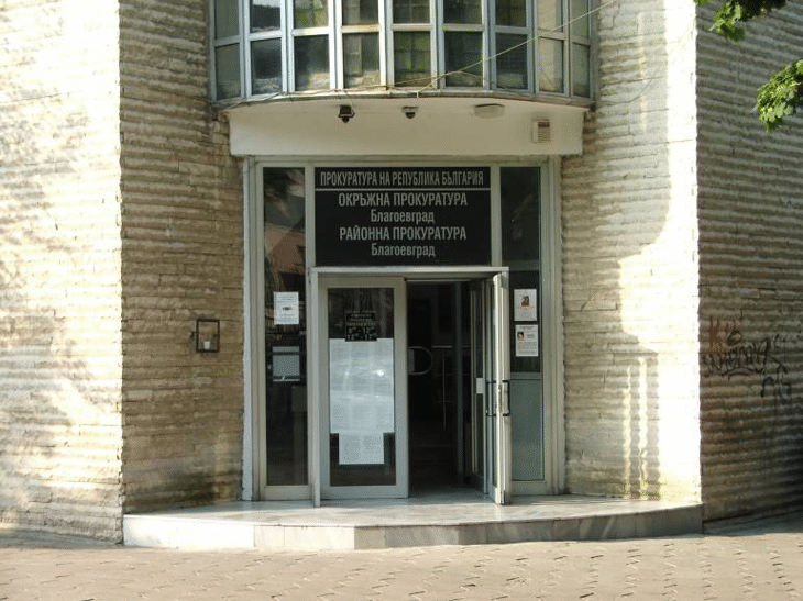 Рецидивист, измамил продавачи с лотарийни билети, застава на подсъдимата скамейка