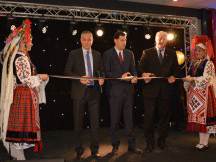 Министър Божидар Лукарски участва в откриването на Мол Марково тепе