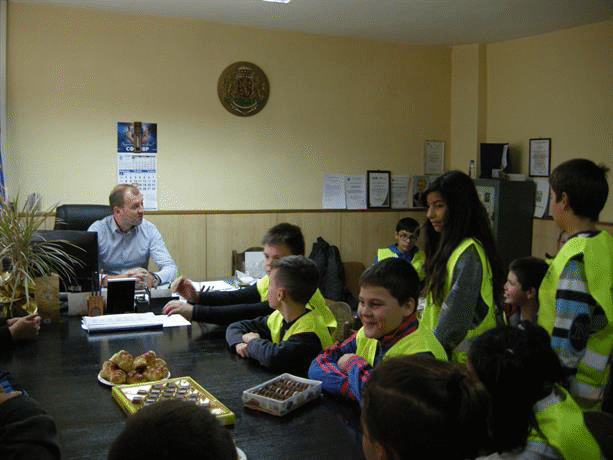 Доброволците от Детско полицейско управление гостуваха в РУ-Силистра