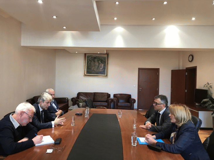 Автопроизводителите подкрепят министър Димов за по-строг контрол на вредните емисии