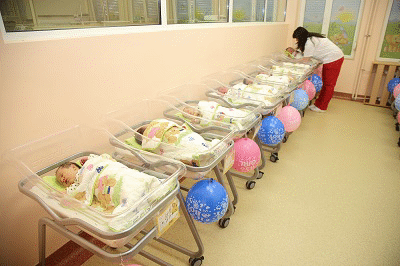 Още две бебета се родиха от Програмата "Инвитро" на Столична община