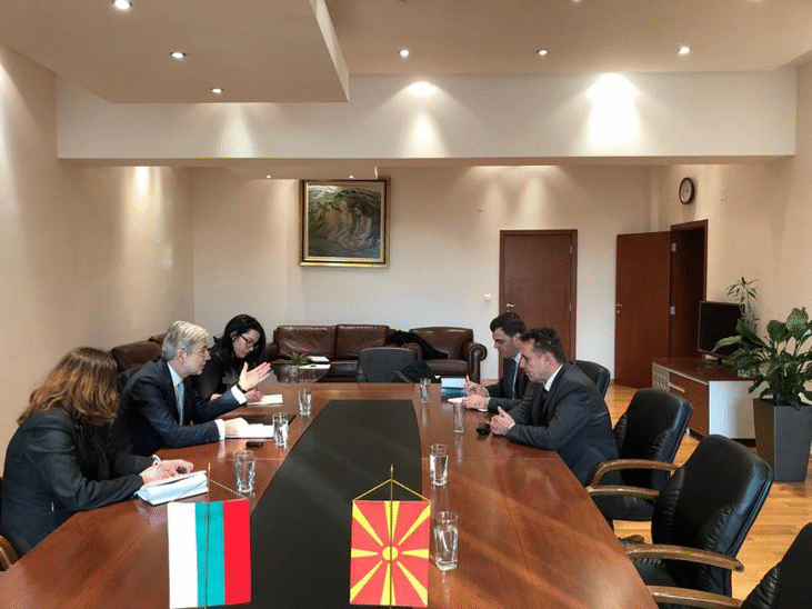 Ще си сътрудничим с Македония в околната среда и евроинтеграцията