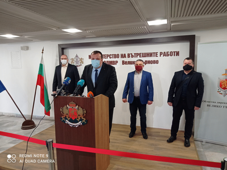 Окръжна прокуратура-Велико Търново и МВР разкриха за часове грабеж на възрастна жена в с. Виноград
