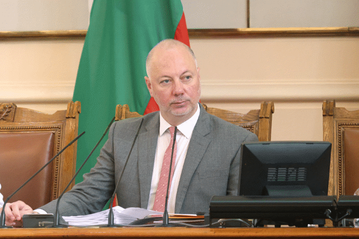 Председателят на Народното събрание Росен Желязков поздрави българските мюсюлмани по повод свещения за тях празник Курбан Байрам