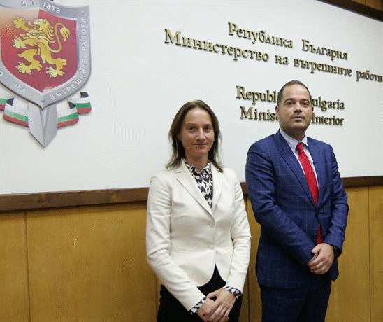 Министър Стоянов се срещна с посланика на Словения у нас Наташа Бергел